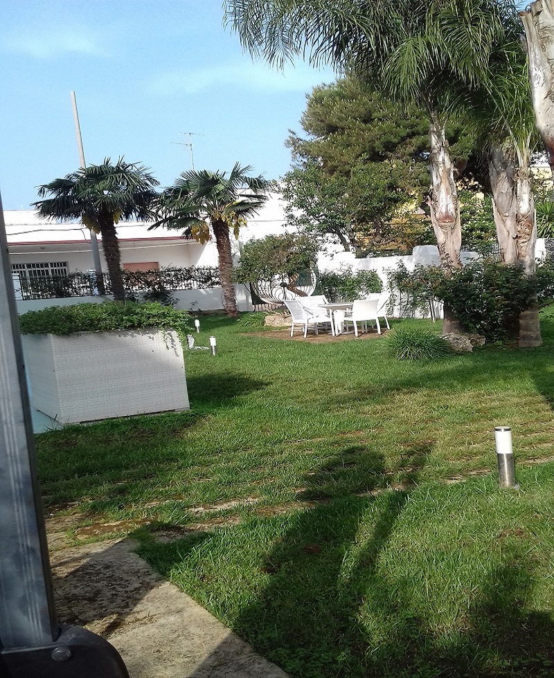 Appartamento Petraroli Porto Cesareo giardino 14