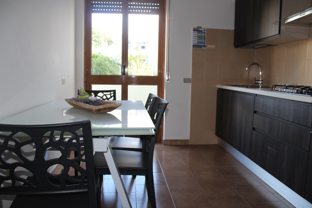 Appartamento quadrilocale Petraroli Porto Cesareo cucina 2